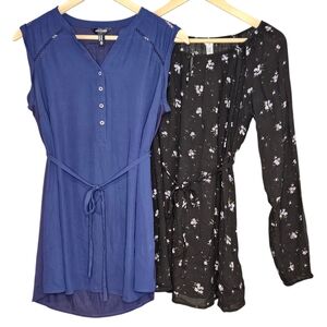 Thyme Maternity Blue and Black Floral Tops Set